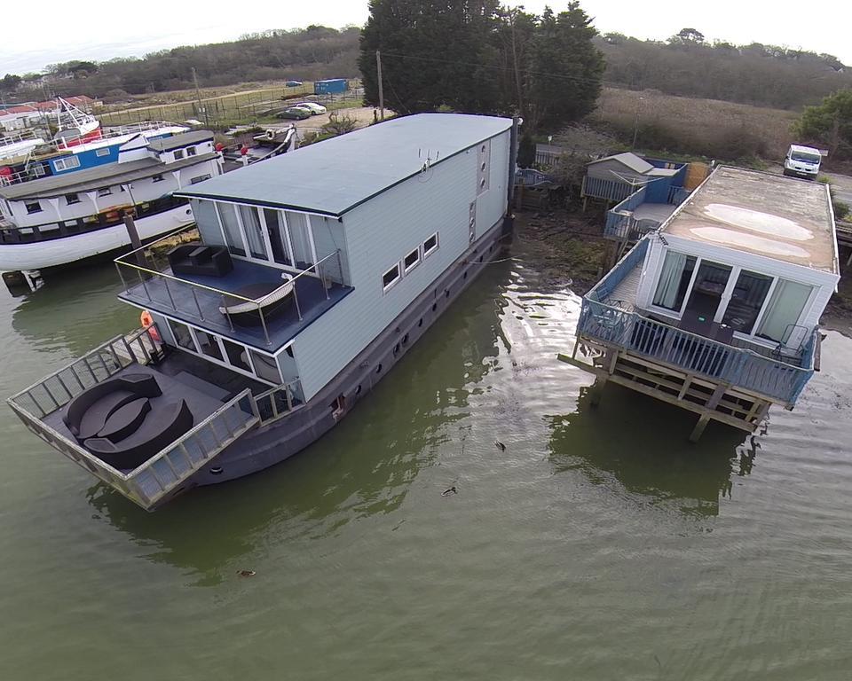 Bed and Breakfast Houseboat Harbourside View Newport  Exterior foto