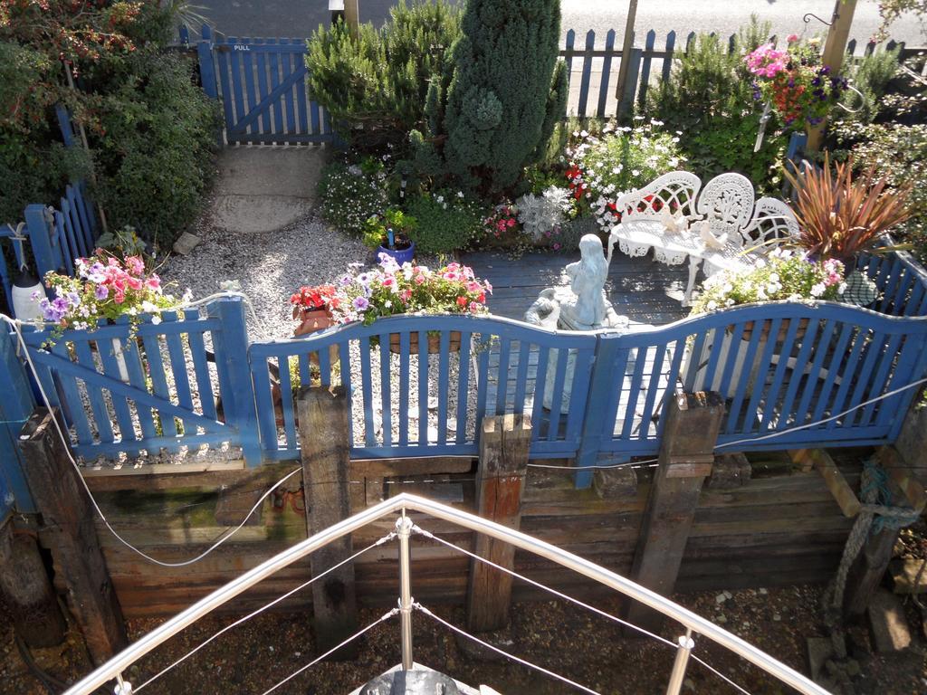 Bed and Breakfast Houseboat Harbourside View Newport  Zimmer foto